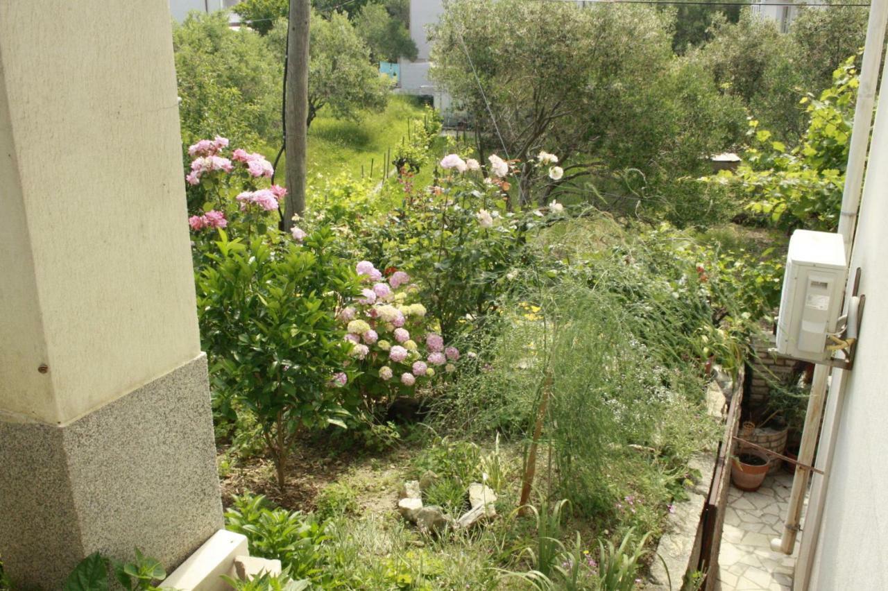 Guesthouse Matusan'S Place Banjol Bagian luar foto