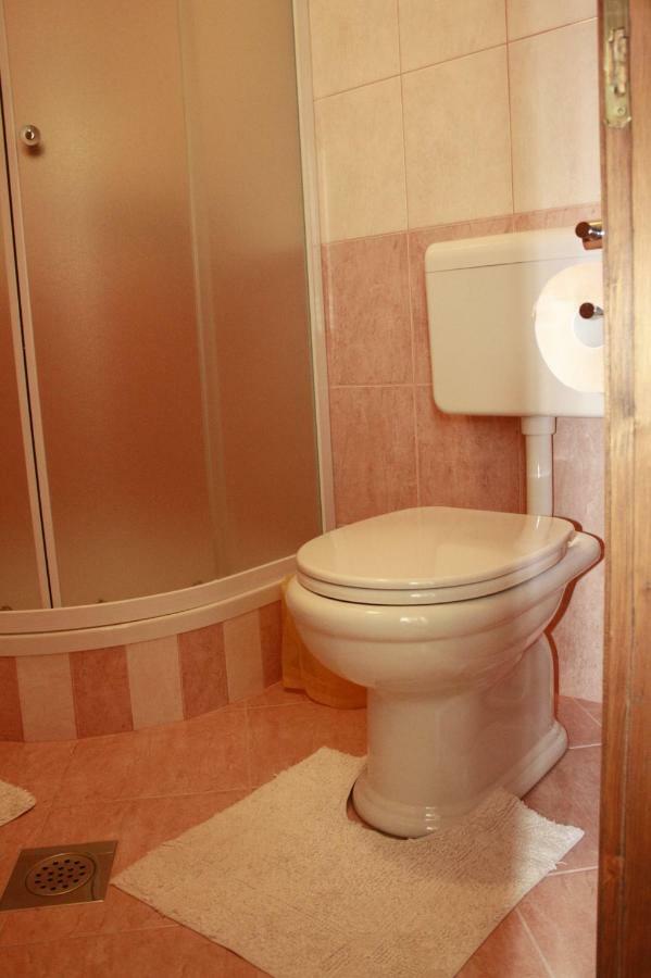 Guesthouse Matusan'S Place Banjol Bagian luar foto