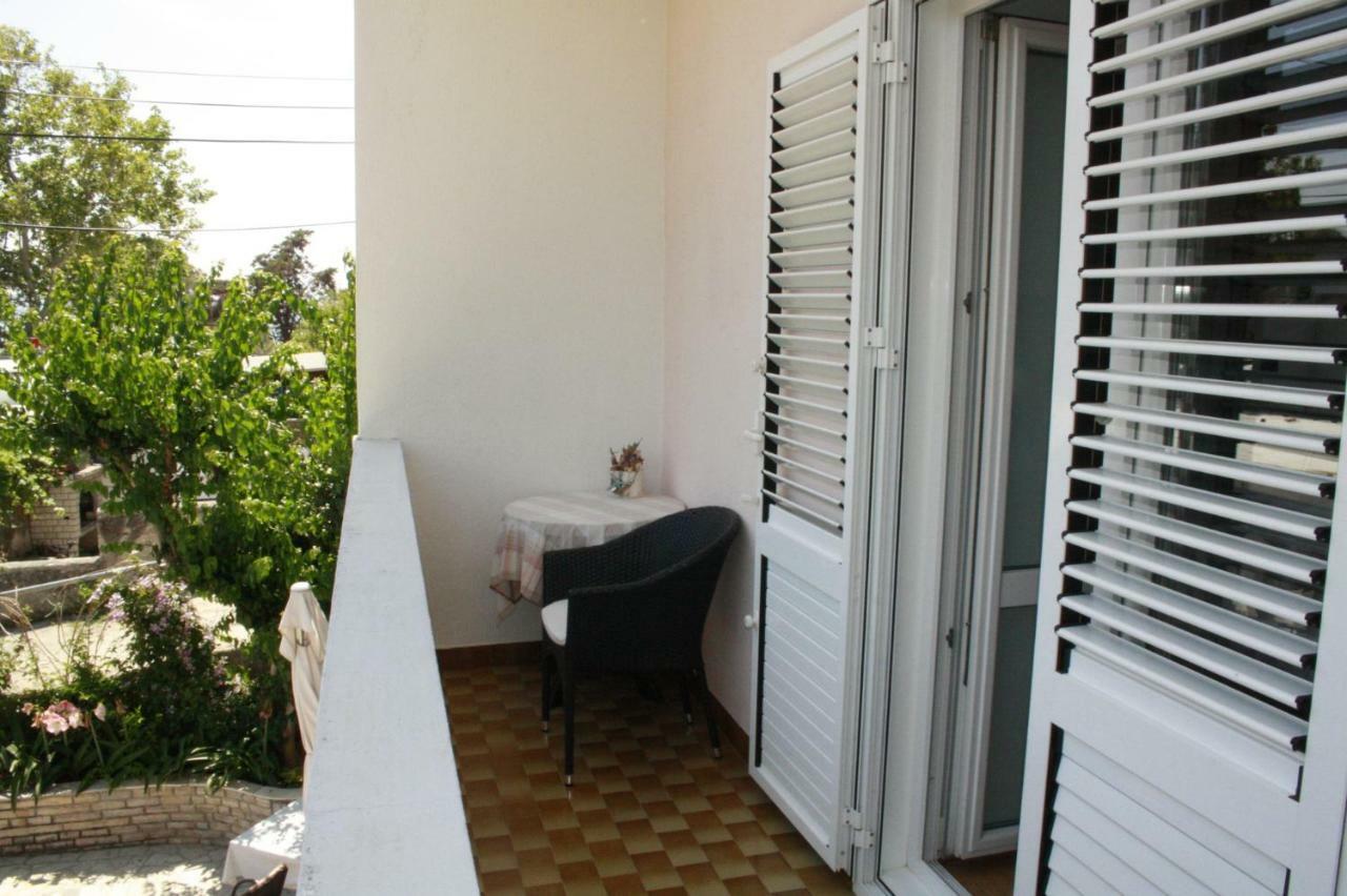 Guesthouse Matusan'S Place Banjol Bagian luar foto