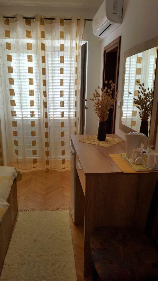Guesthouse Matusan'S Place Banjol Bagian luar foto