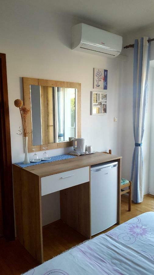 Guesthouse Matusan'S Place Banjol Bagian luar foto